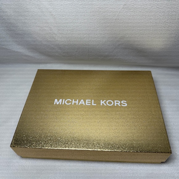 Michael Kors Women's Cream and Tan
Belt Bag - Picture 2 of 14